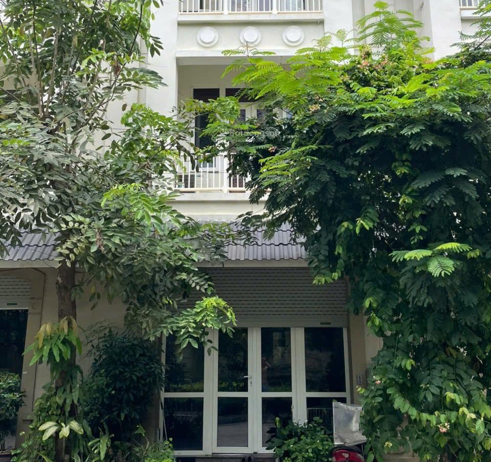 Bán Liền kề vườn hoa tại khu A Geleximco Lê Trọng Tấn, 4T 80m2, full nội thất 21,5 tỷ có TL