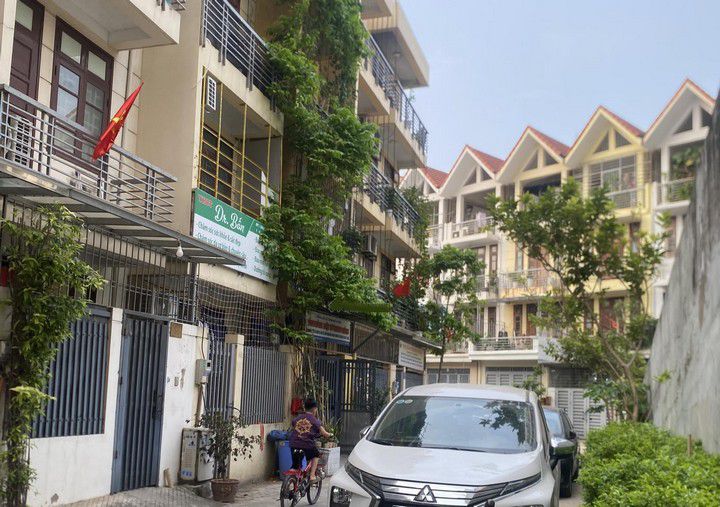 Siêu đẹp! Bán nhà liền kề Nam La Khê Hà Đông, hai mặt tiền ô tô, kinh doanh, 54m2, 13.5 tỷ