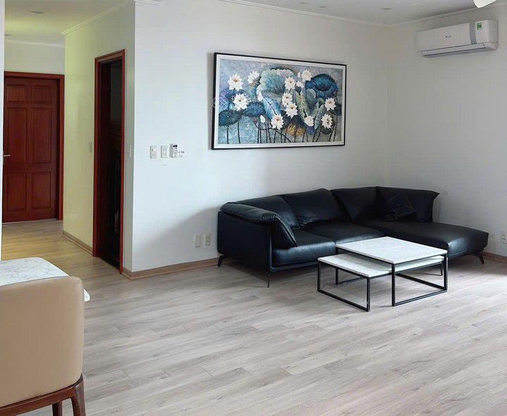 Chính chủ bán căn hộ cao cấp Usilk City 116m2, tầng thoáng, view đẹp, full nội thất, 8.7 tỷ