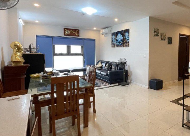 Bán căn hộ chung cư HPC Landmark 105 130m2, 3 ngủ, tầng trung, giao thông thuận tiện, 9.7 tỷ